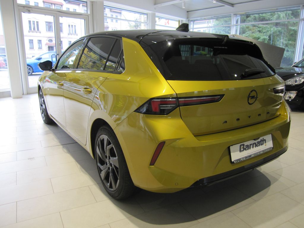 Opel Astra 2022