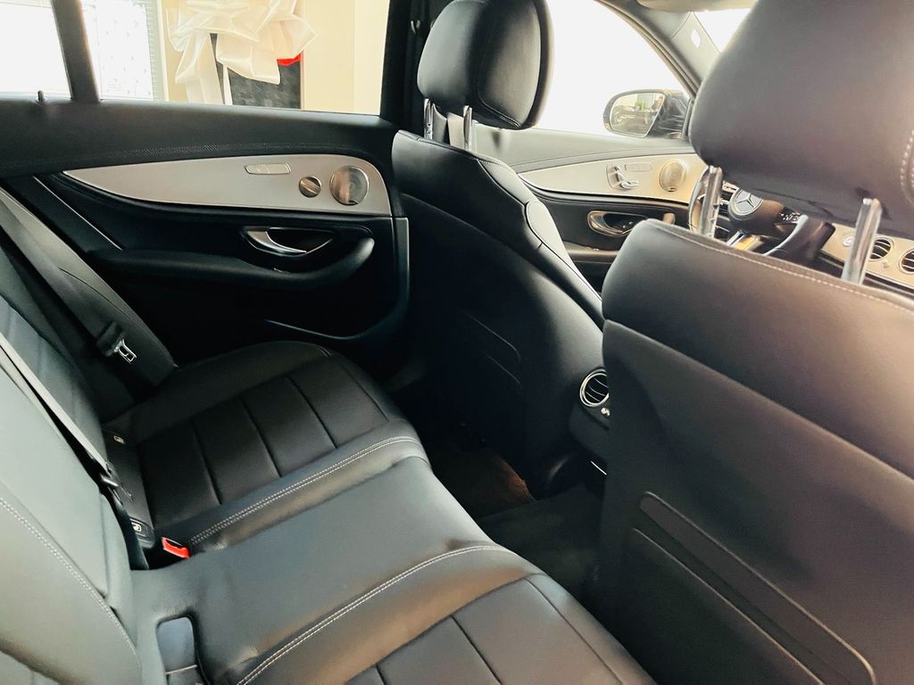 Mercedes-Benz E 400 2023