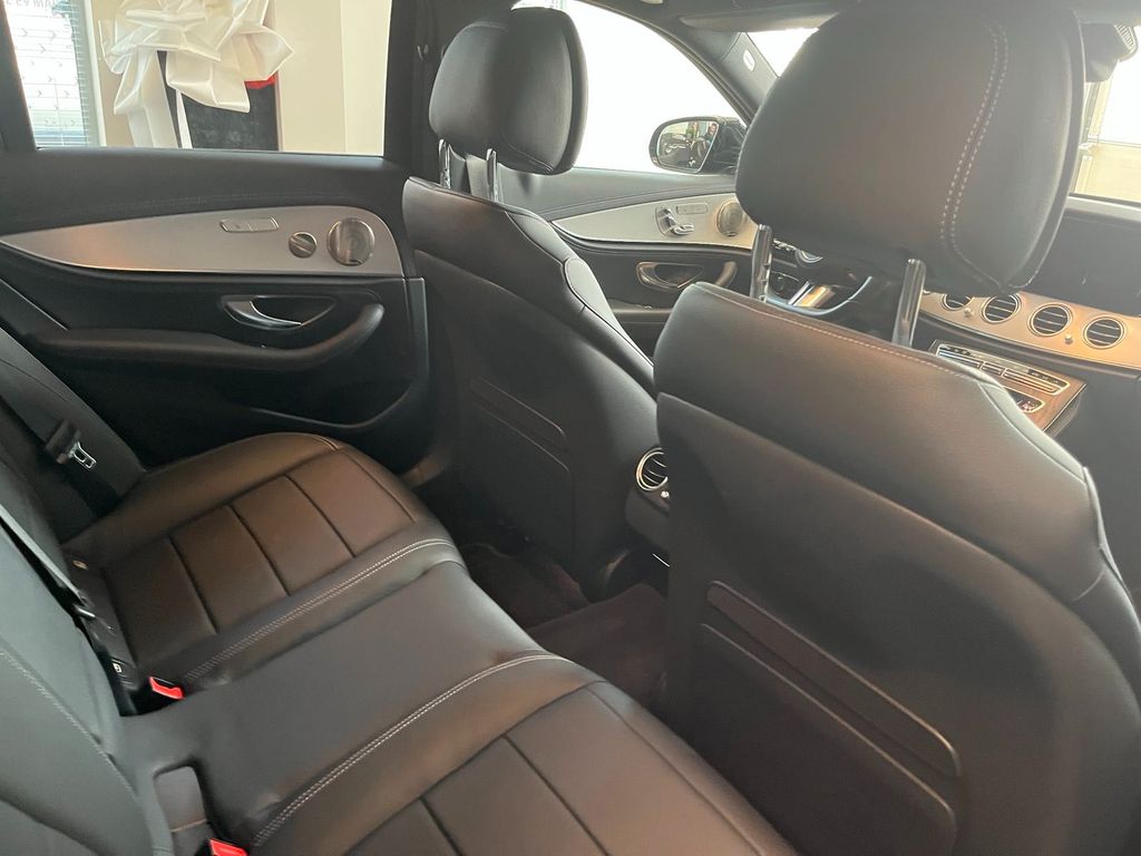 Mercedes-Benz E 400 2023