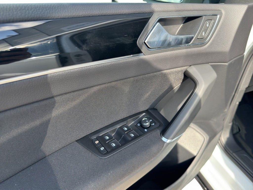 Volkswagen Touran 2025