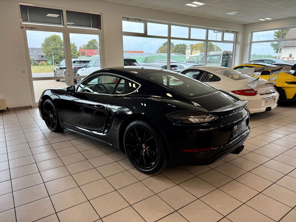 Porsche Cayman 2021