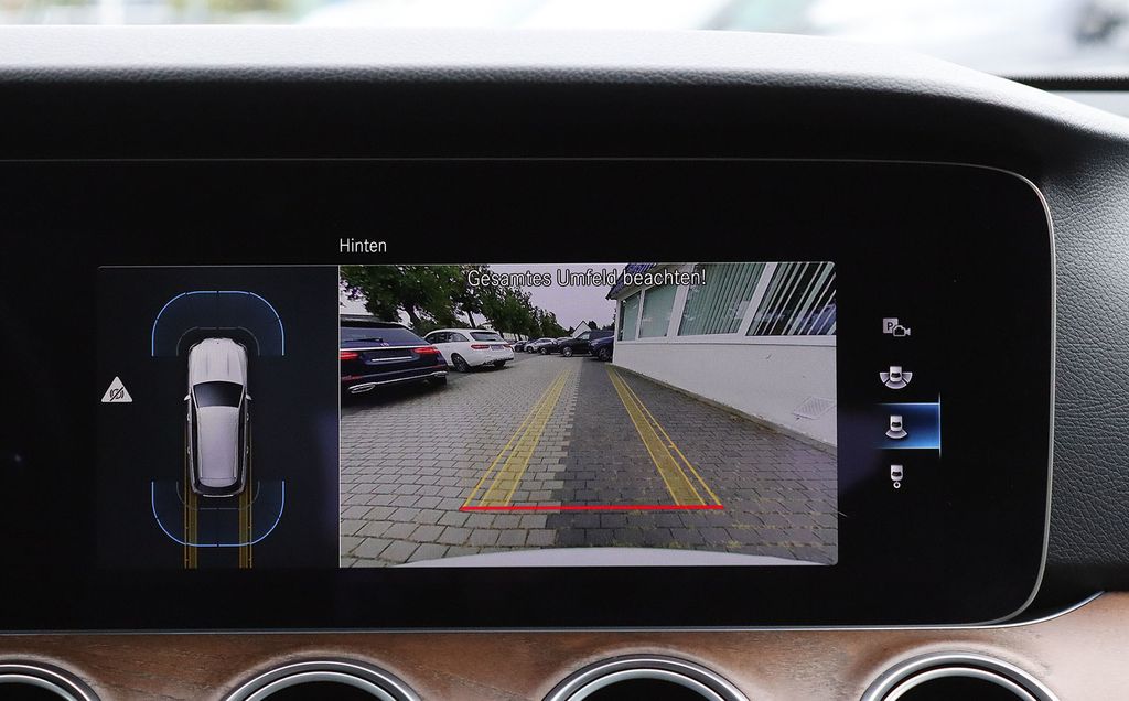 Mercedes-Benz E 220 2022