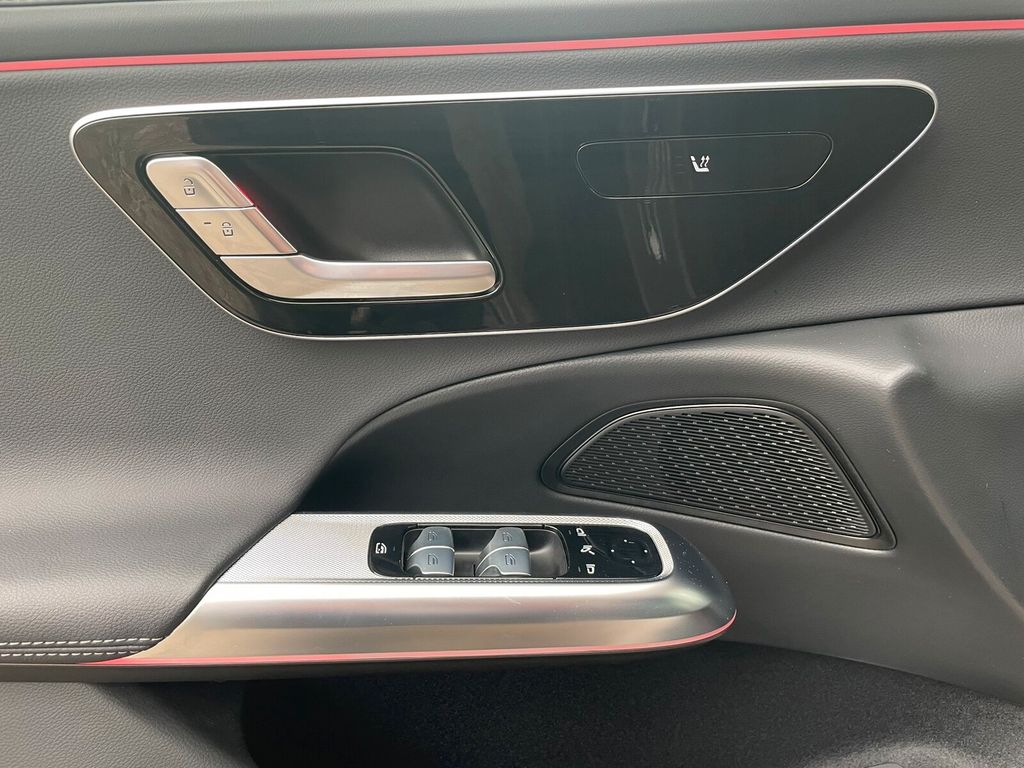 Mercedes-Benz E 300 2024