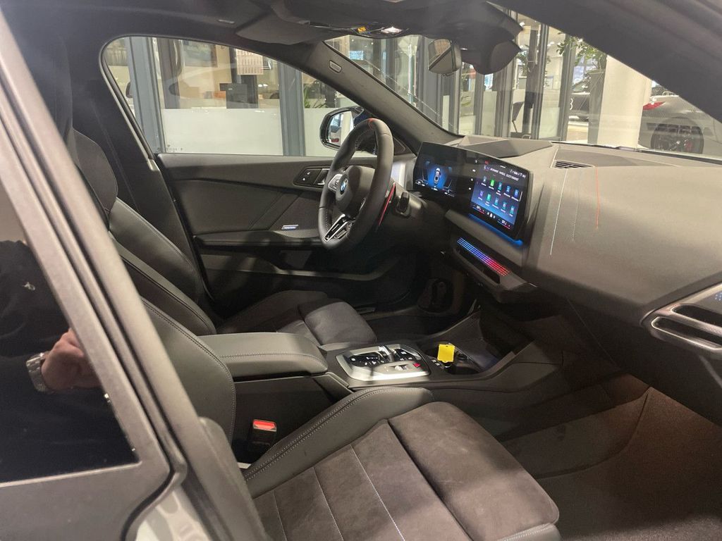 BMW M235 2025