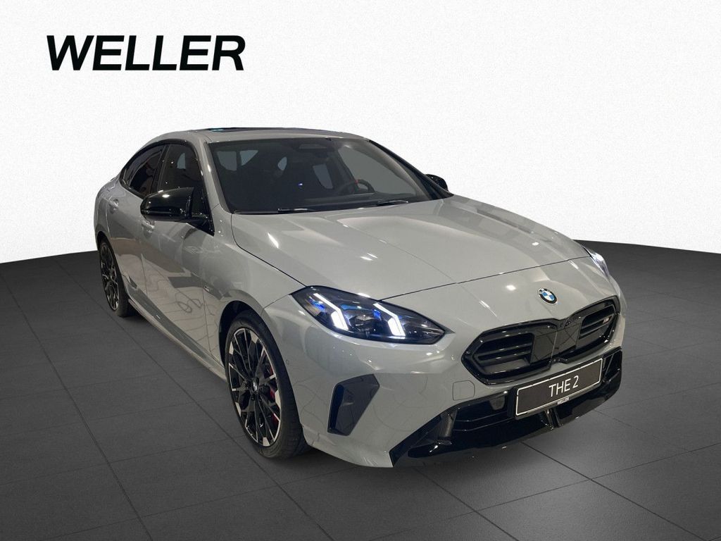 BMW M235 2025