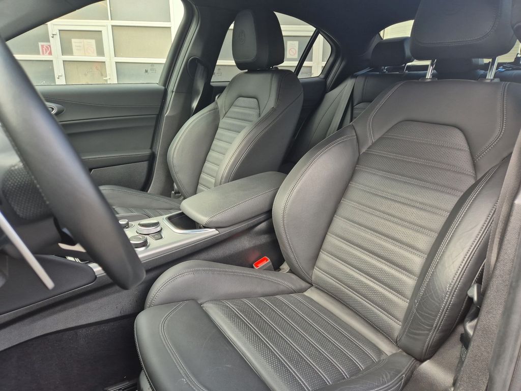 Alfa Romeo Giulia 2024