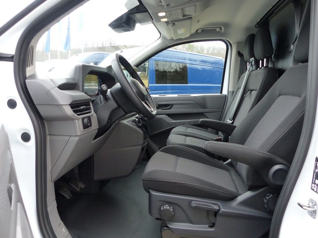 Volkswagen T7 Transporter 2025