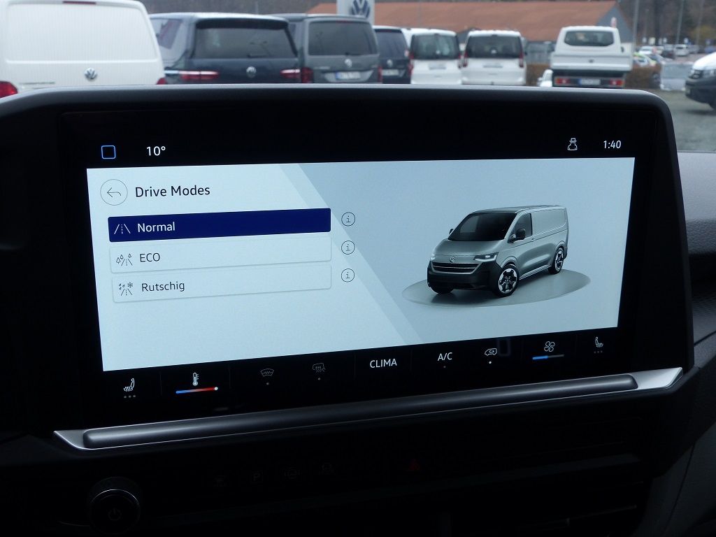 Volkswagen T7 Transporter 2025