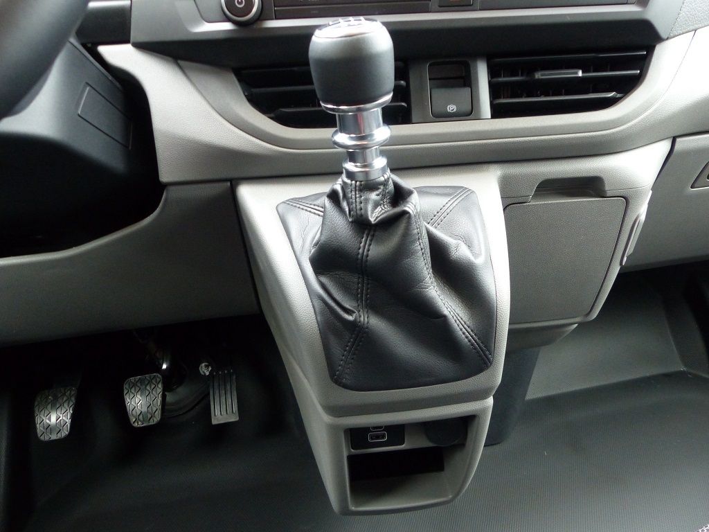 Volkswagen T7 Transporter 2025