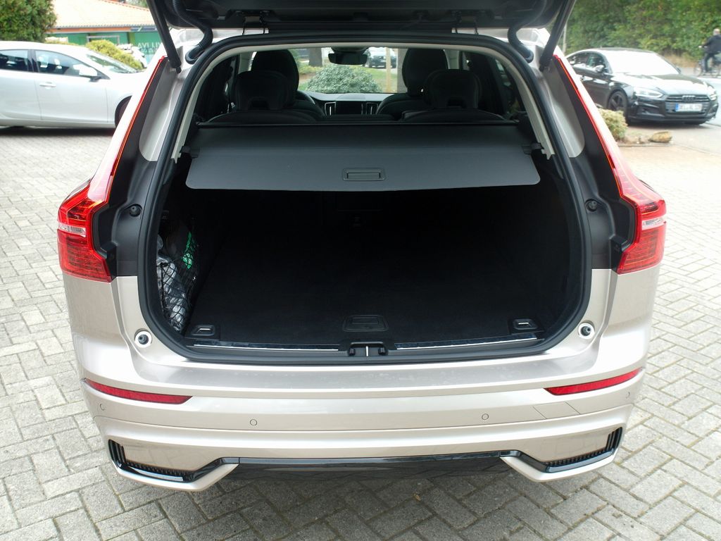 Volvo XC60 2025