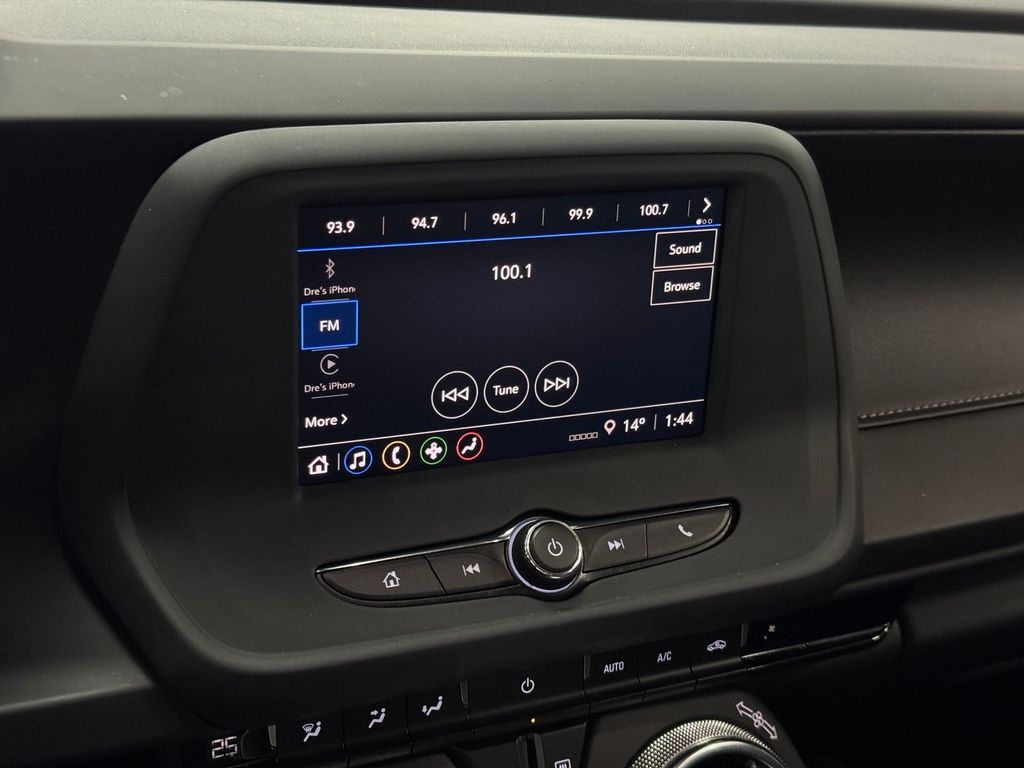 Chevrolet Camaro 2023