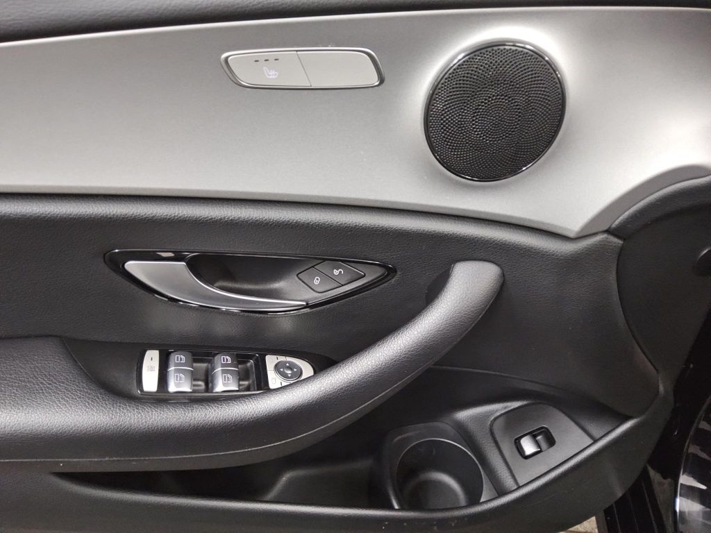 Mercedes-Benz E 300 2020