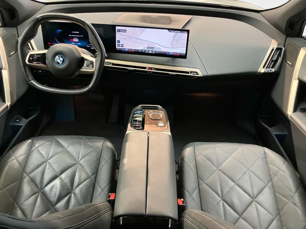 BMW iX 2023