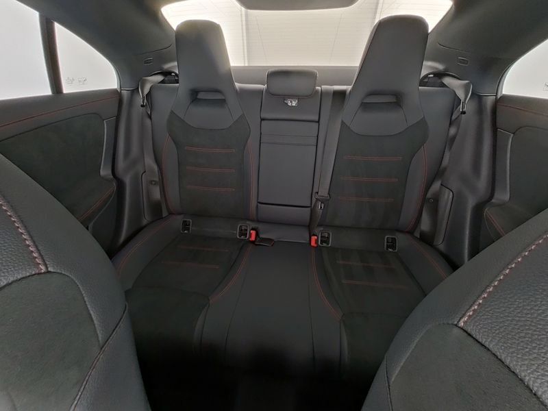 Mercedes-Benz CLA 200 2024