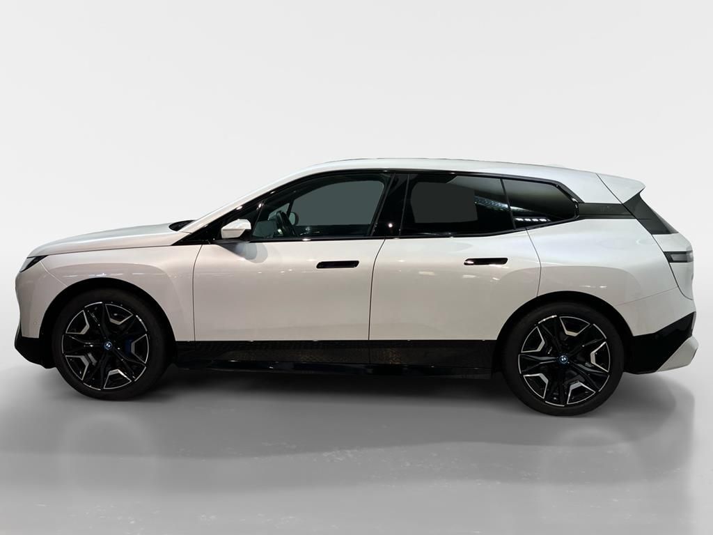 BMW iX 2023