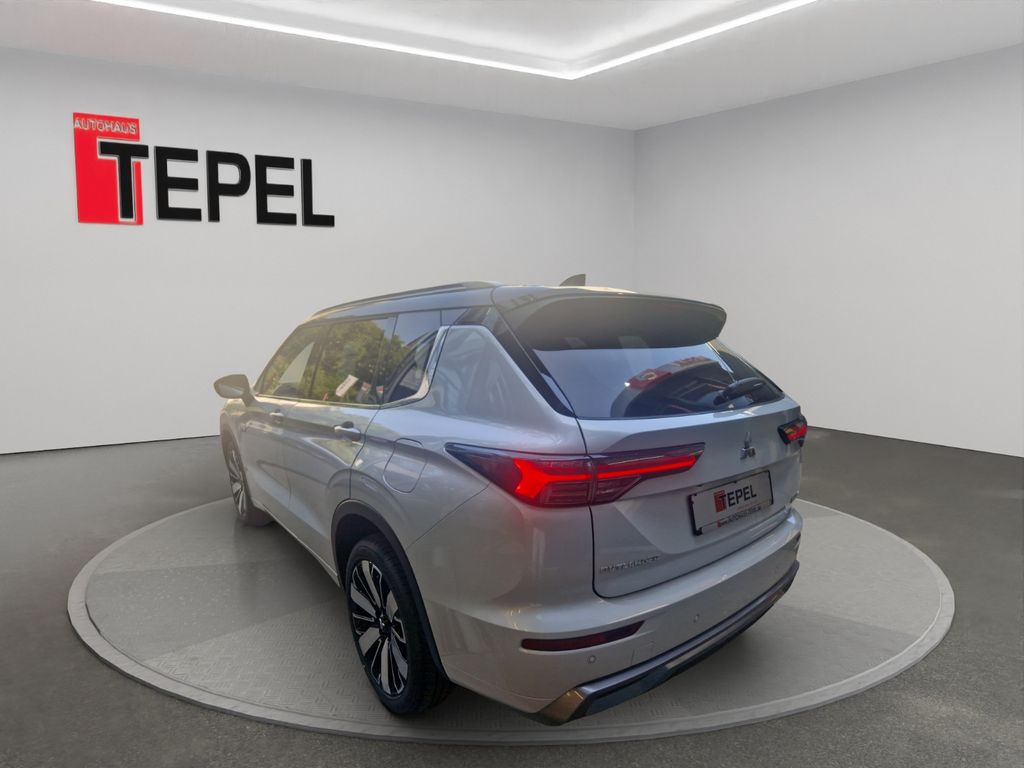 Mitsubishi Plug-in Hybrid Outlander