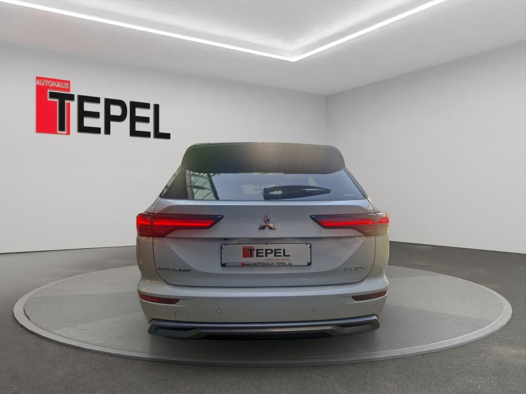 Mitsubishi Plug-in Hybrid Outlander