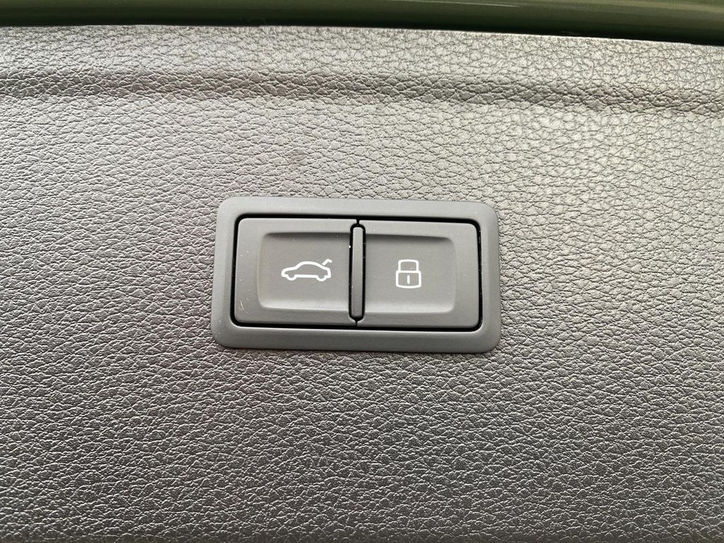 Audi SQ5 2022