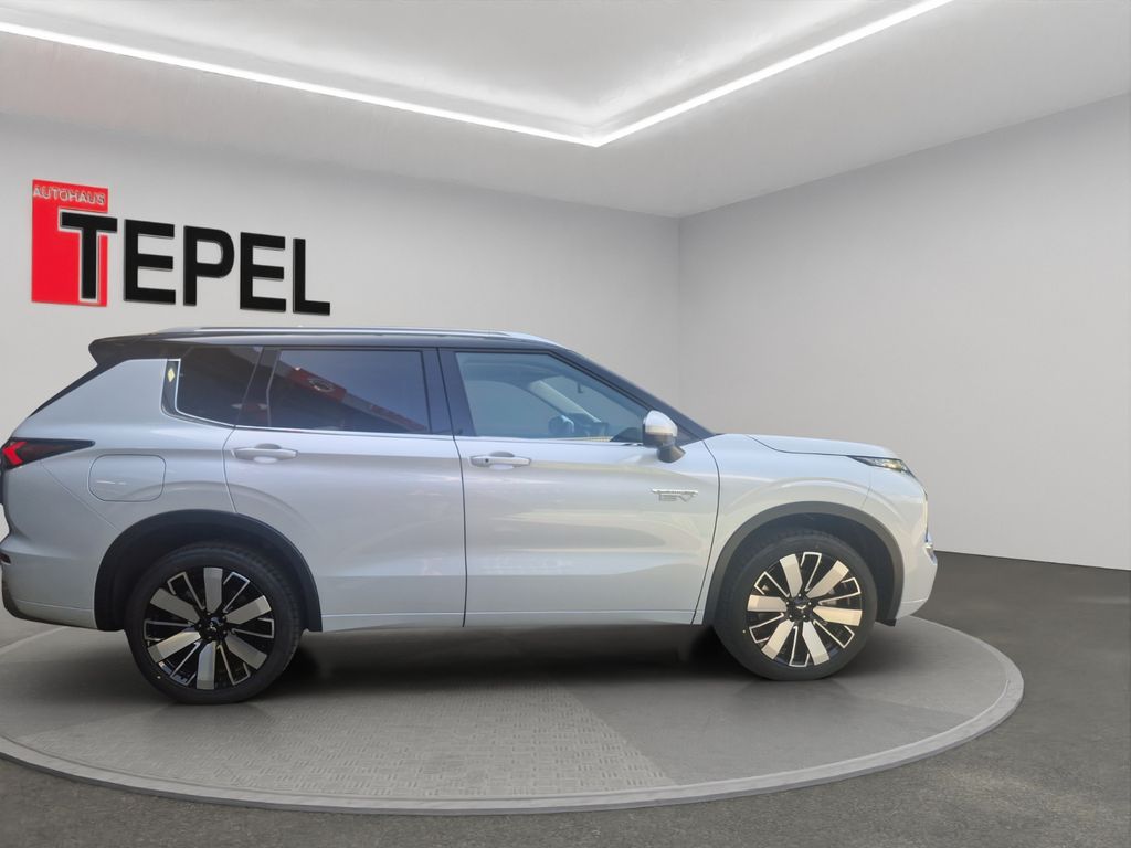 Mitsubishi Plug-in Hybrid Outlander