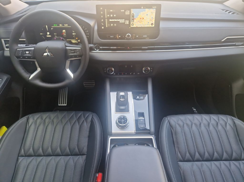 Mitsubishi Plug-in Hybrid Outlander