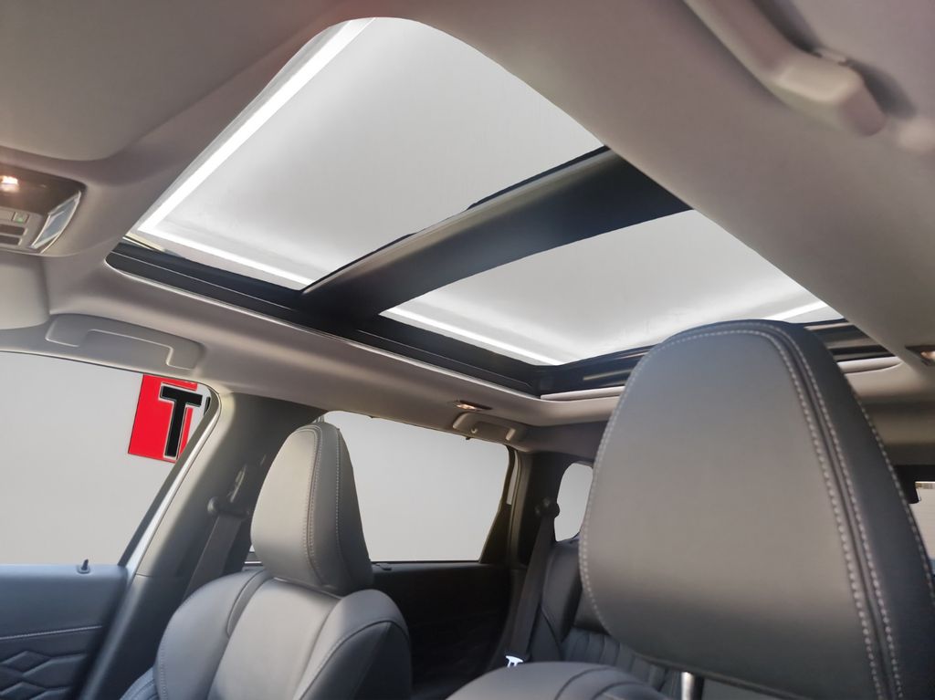 Mitsubishi Plug-in Hybrid Outlander