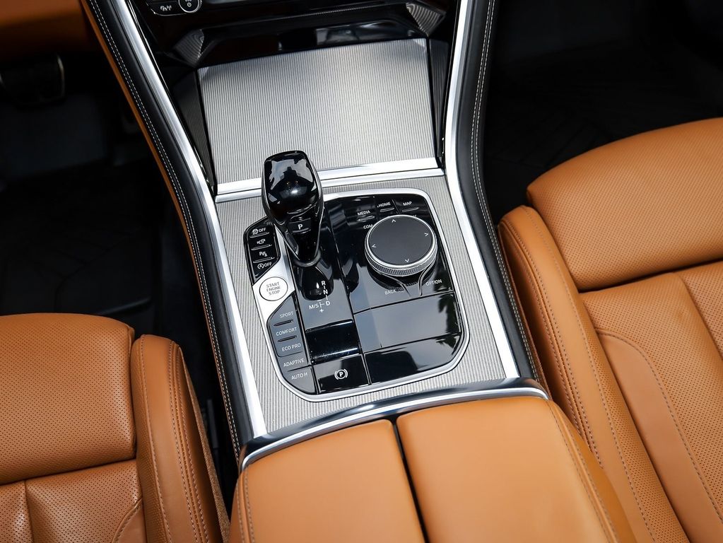 BMW M850 2022