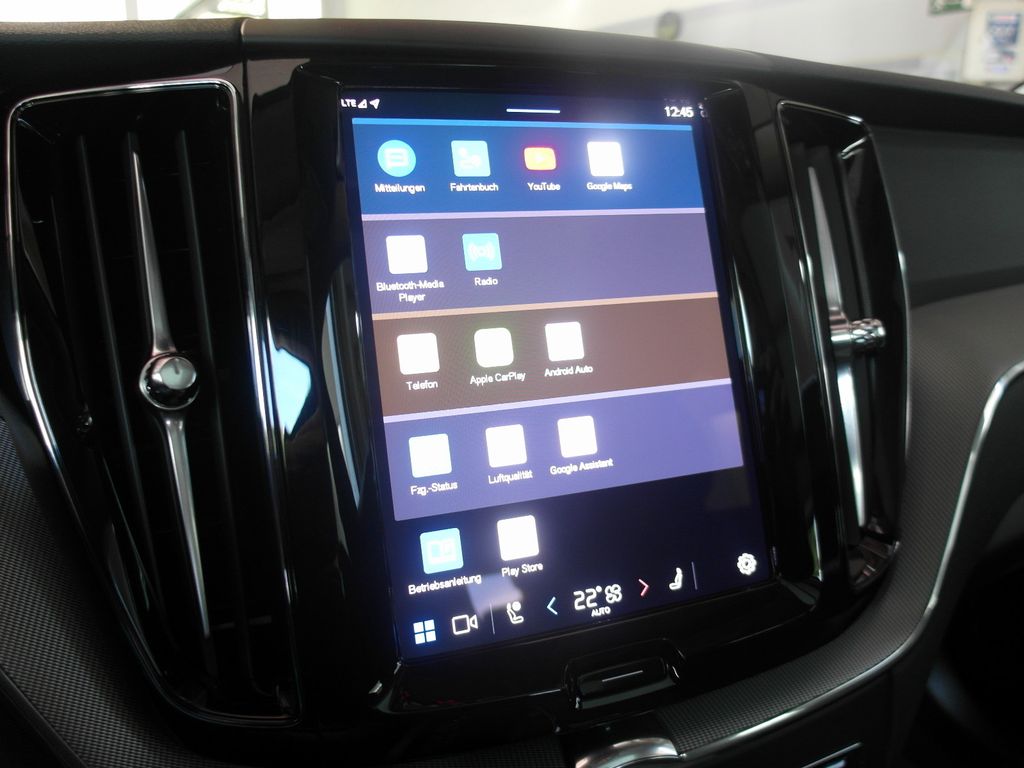 Volvo XC60 2025