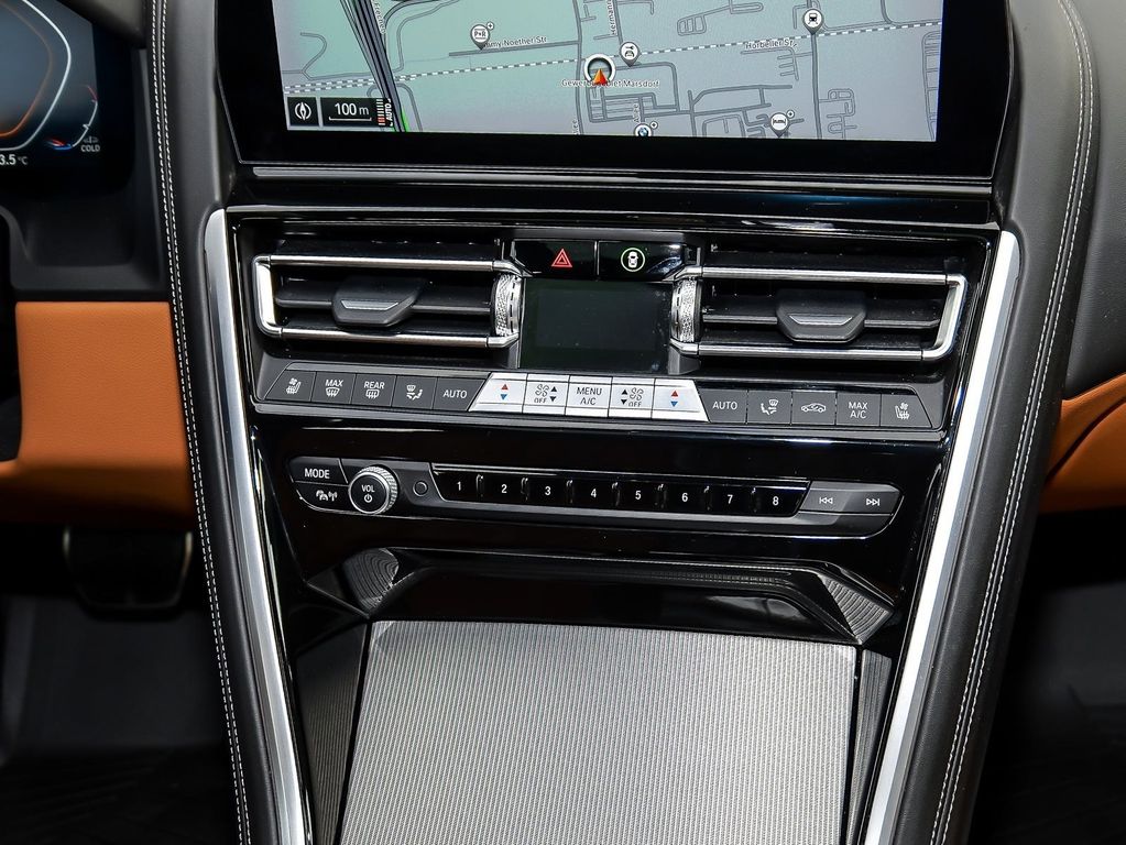 BMW M850 2022