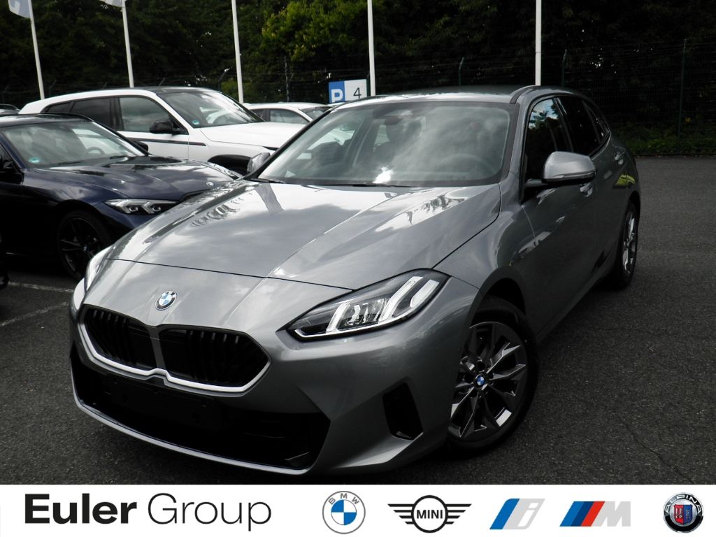 BMW 120 2025