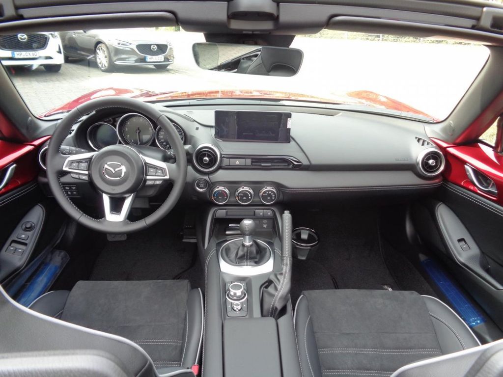 Mazda MX-5 2025