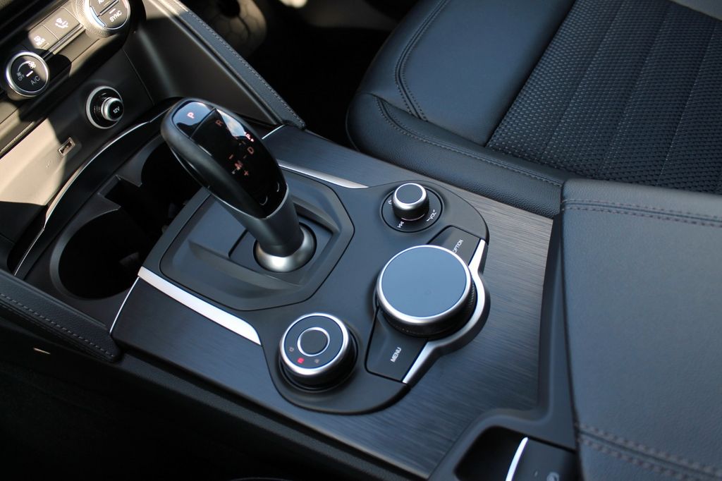 Alfa Romeo Stelvio 2020