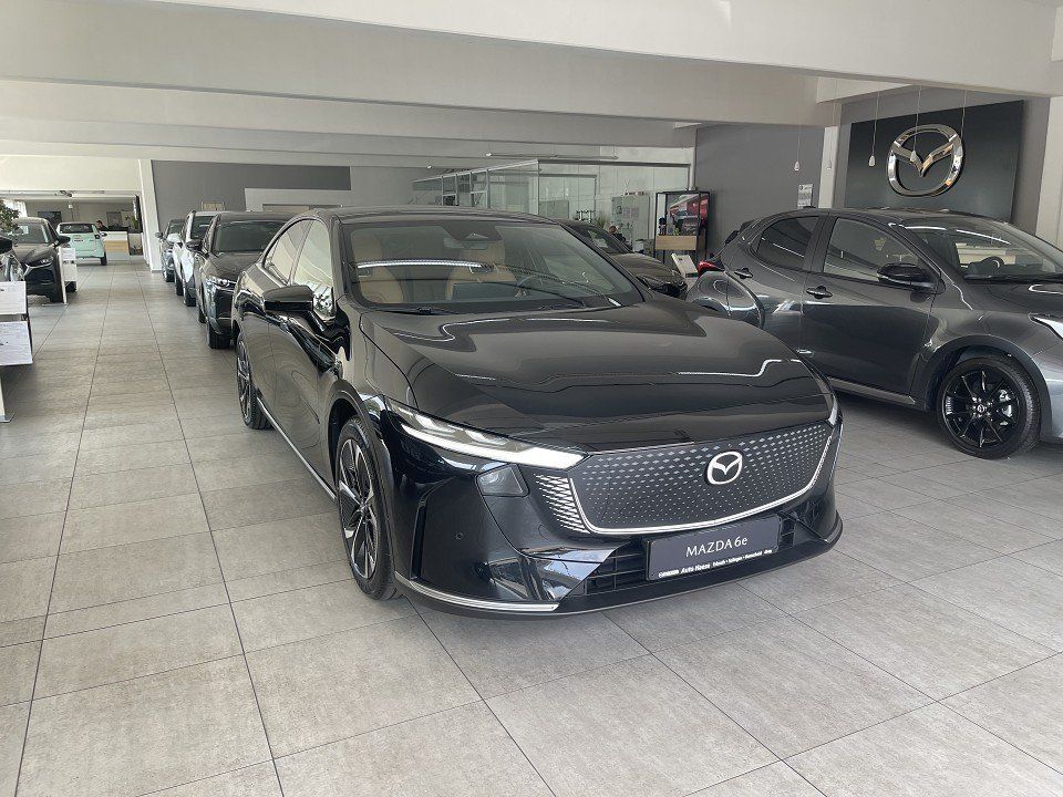 Mazda 6e 2025