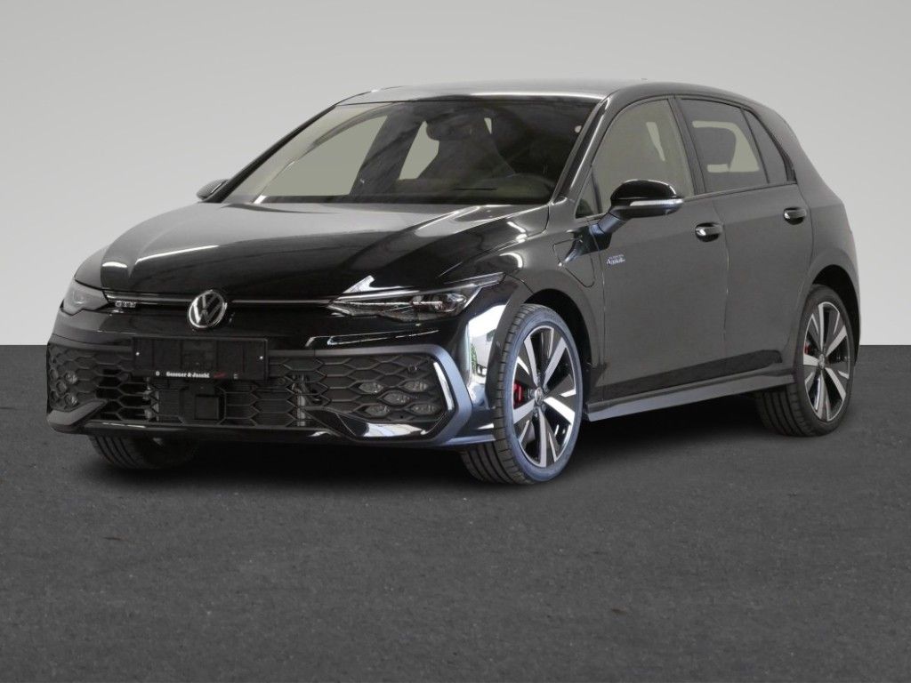 Volkswagen Golf 2025