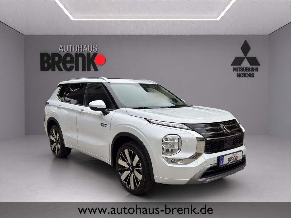 Mitsubishi Plug-in Hybrid Outlander 2025