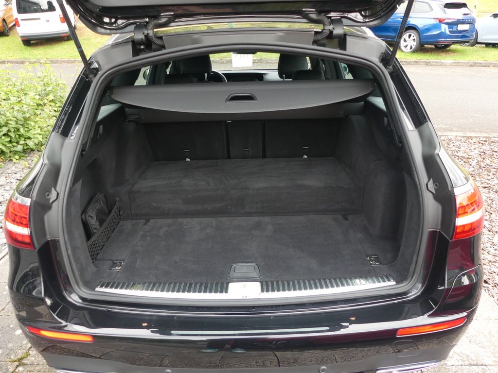 Mercedes-Benz E 300 2021