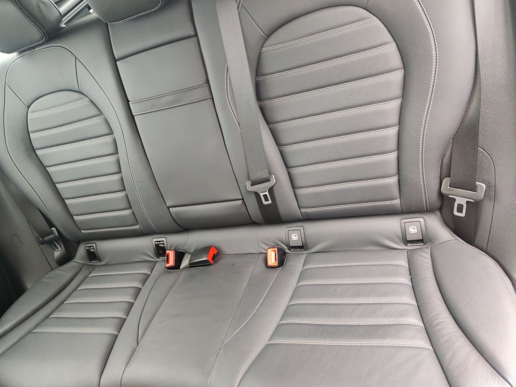 Mercedes-Benz GLC 300 2021