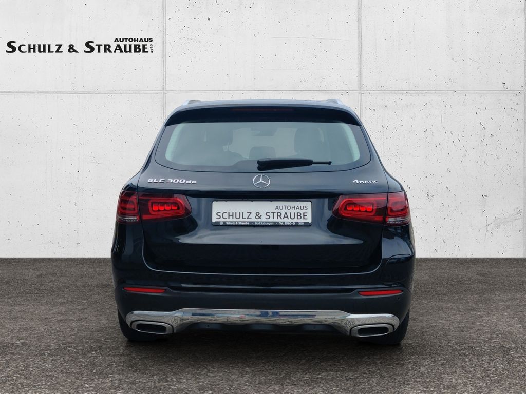 Mercedes-Benz GLC 300 2021