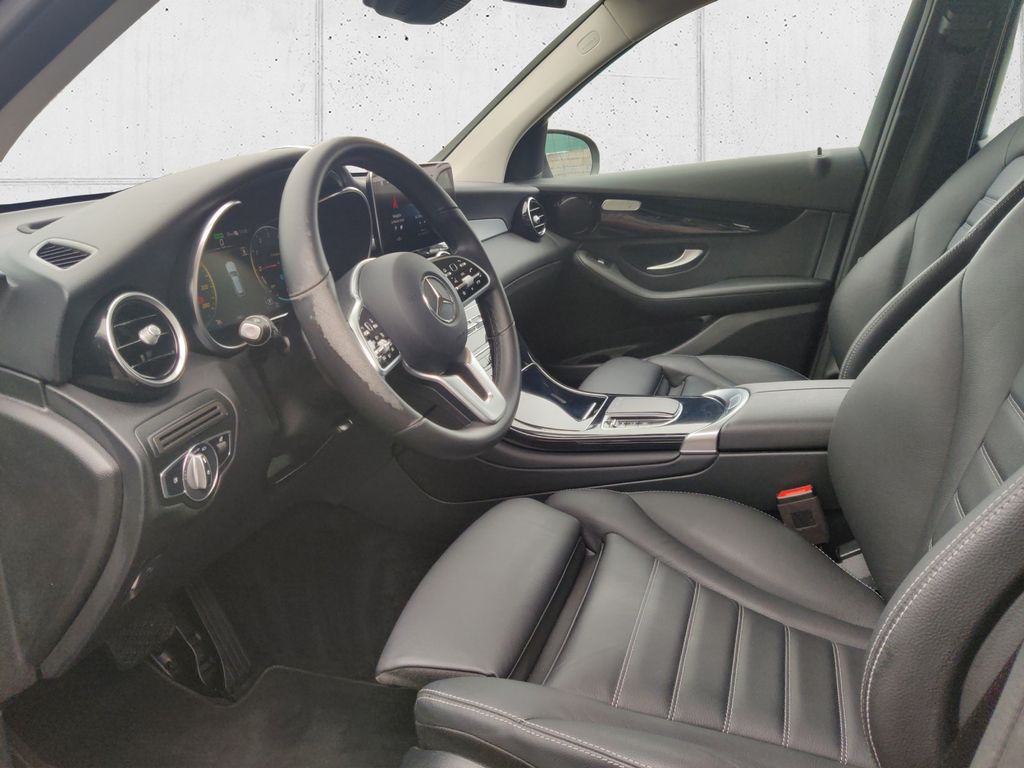 Mercedes-Benz GLC 300 2021