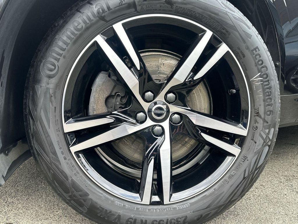 Volvo XC60 2022