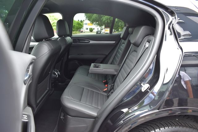 Alfa Romeo Stelvio 2024