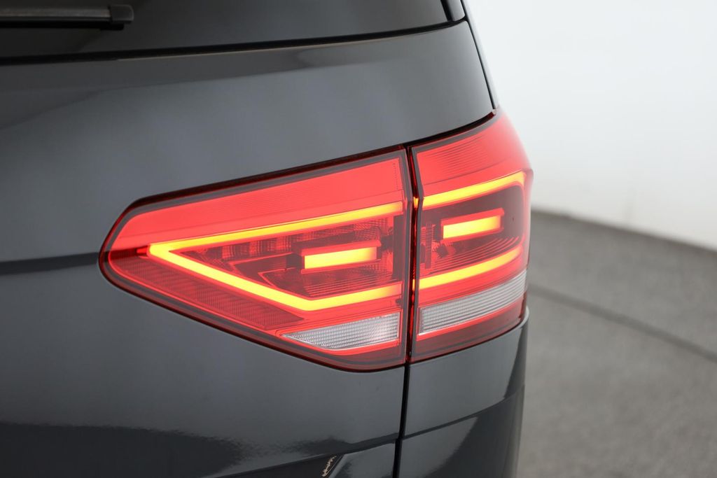 Volkswagen Touran 2025