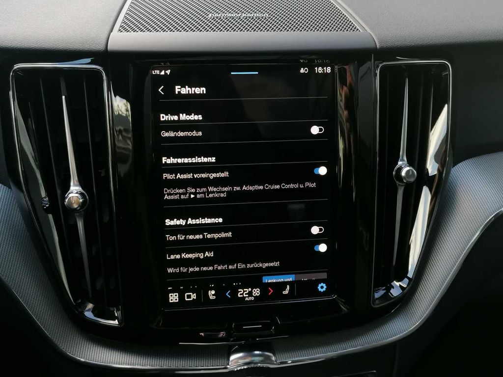 Volvo XC60 2025