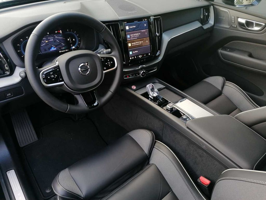 Volvo XC60 2025