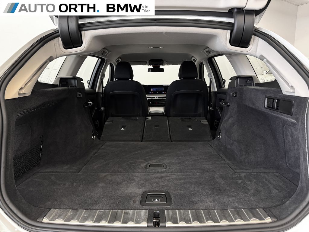 BMW 318 2022