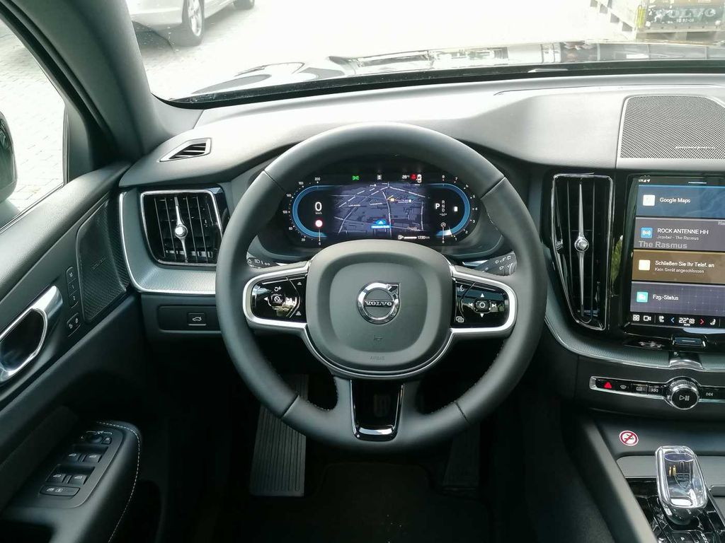 Volvo XC60 2025