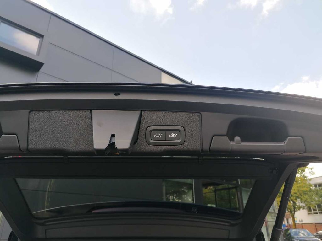 Volvo XC60 2025