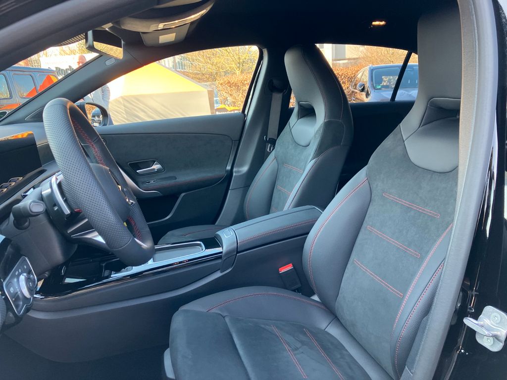 Mercedes-Benz A 250 2025