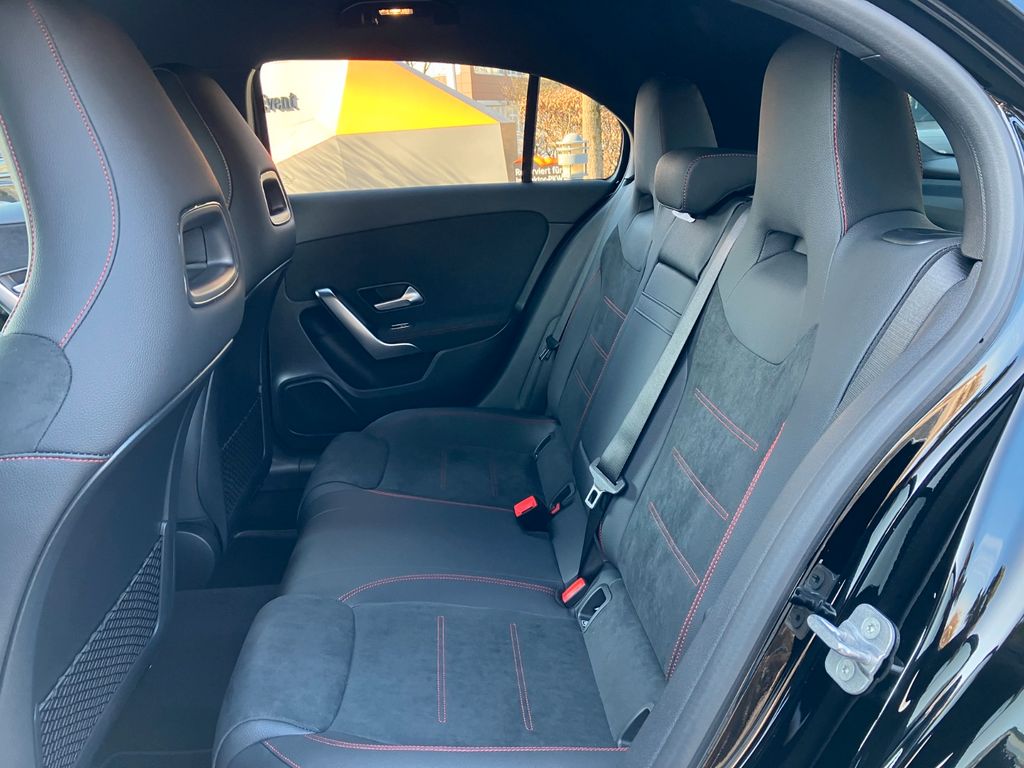 Mercedes-Benz A 250 2025