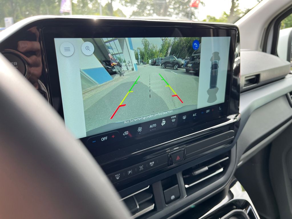 Ford Tourneo Custom 2025