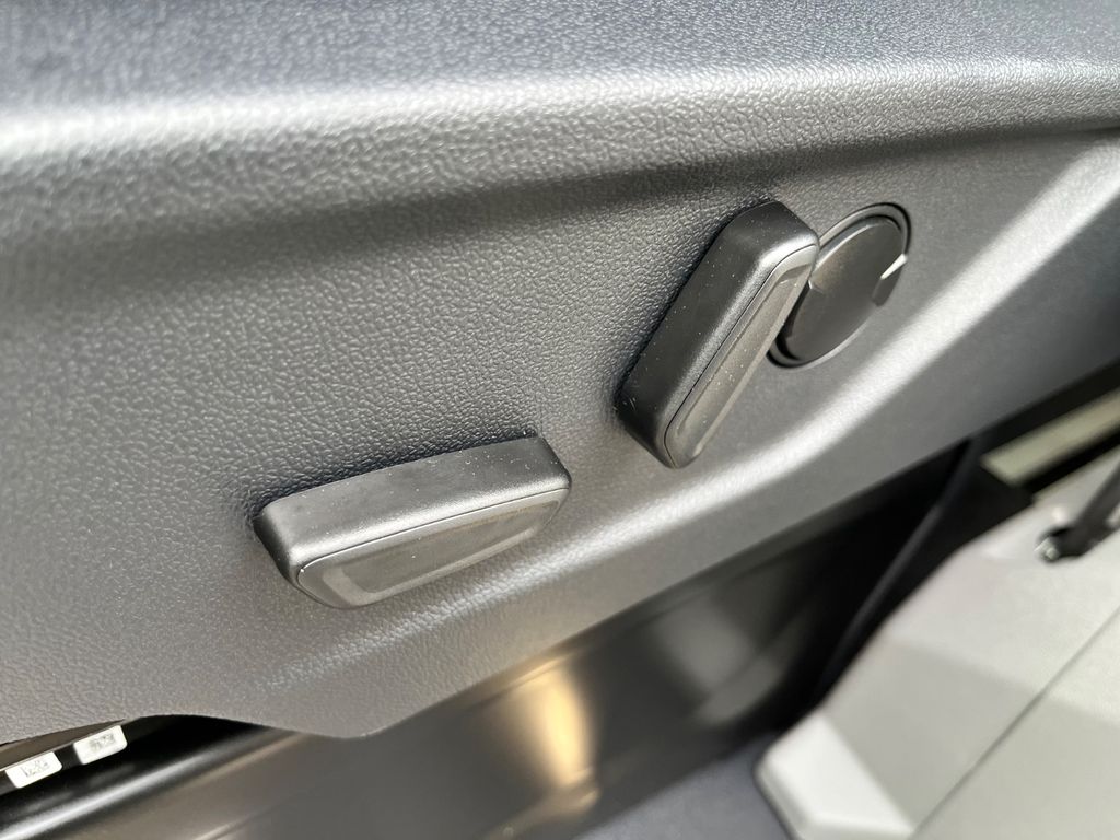 Ford Tourneo Custom 2025